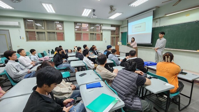 2024-02-05  華語先修班第一期期末說明會圖片