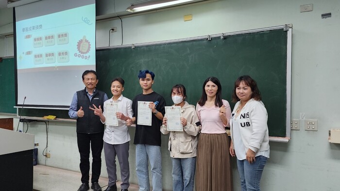 2024-02-05  華語先修班第一期期末說明會圖片