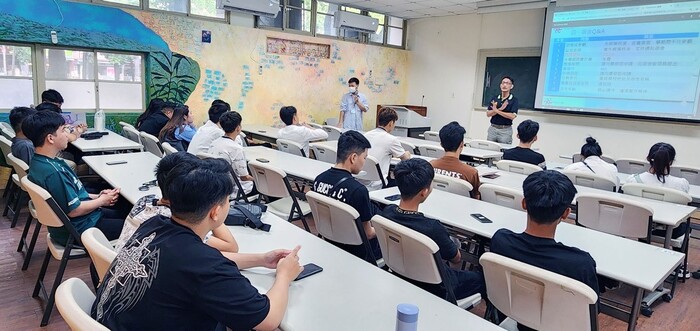 2023-11-09「國際專修部」新生教官宣傳圖片