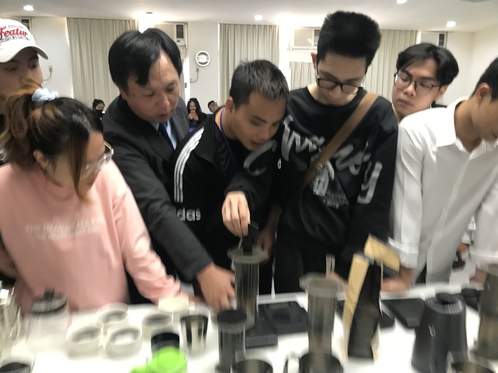 2023-11-15「國際專修部」與「餐飲系」辦理體驗課程活動圖片